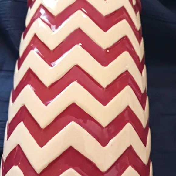 Home Accents Ceramic Vase - Picture 2 of 8